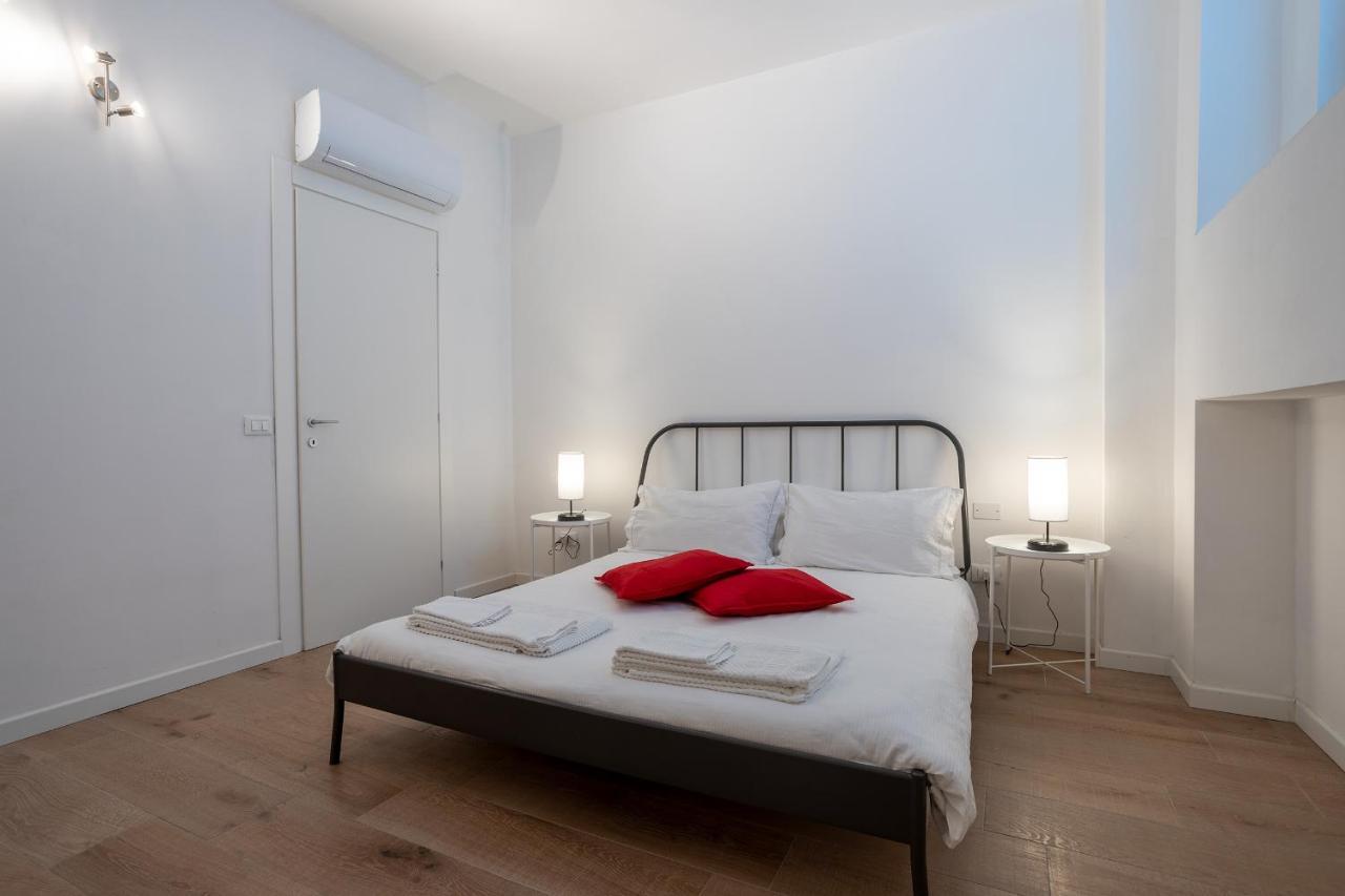 City Centre Apartment - 10 Minutes To Duomo - Free Wifi E Netflix Milan Extérieur photo
