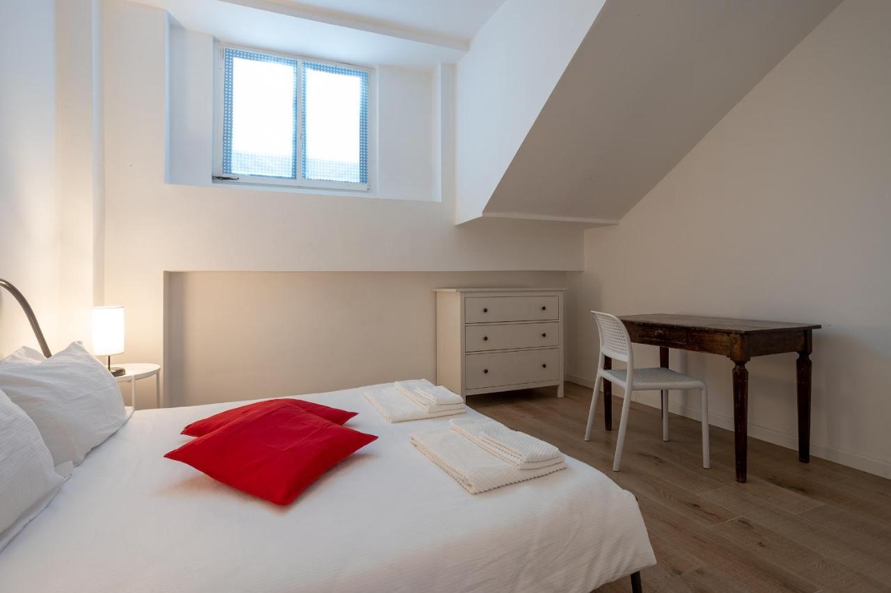 City Centre Apartment - 10 Minutes To Duomo - Free Wifi E Netflix Milan Extérieur photo